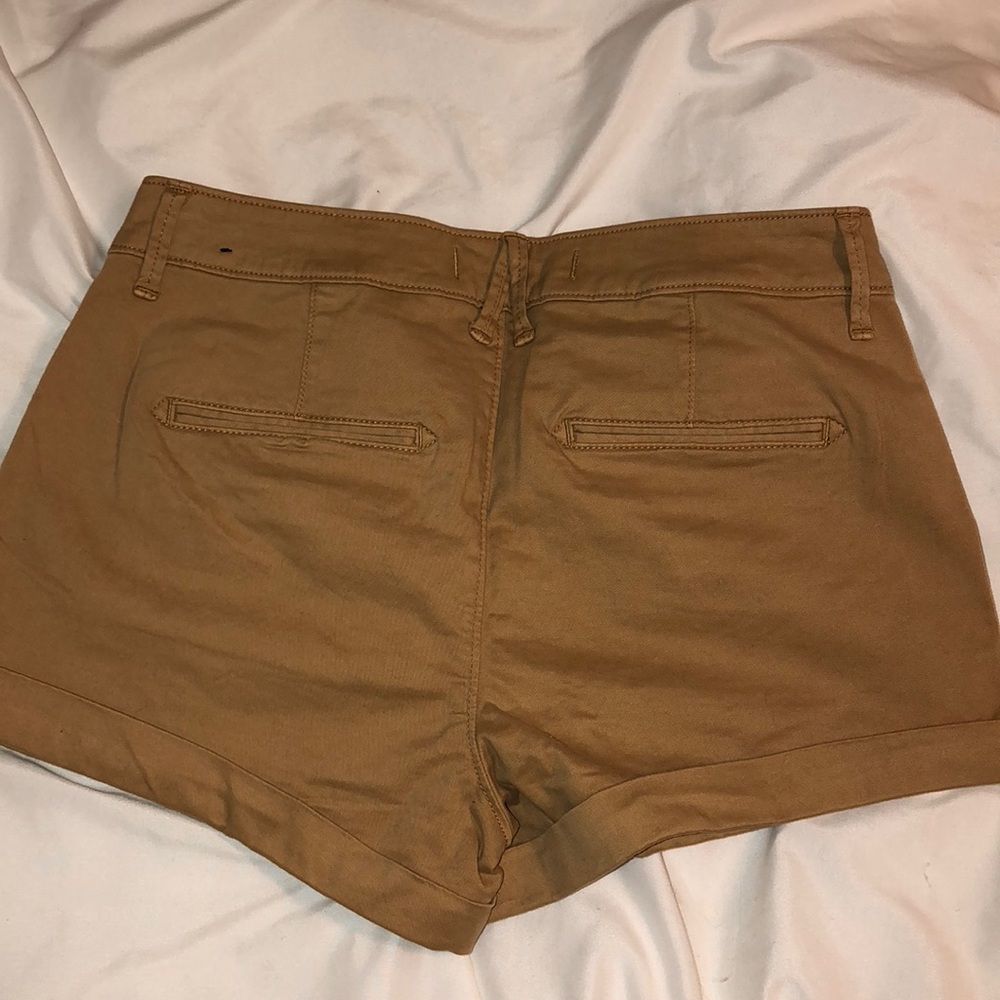 Shorts - Picture 2 of 3